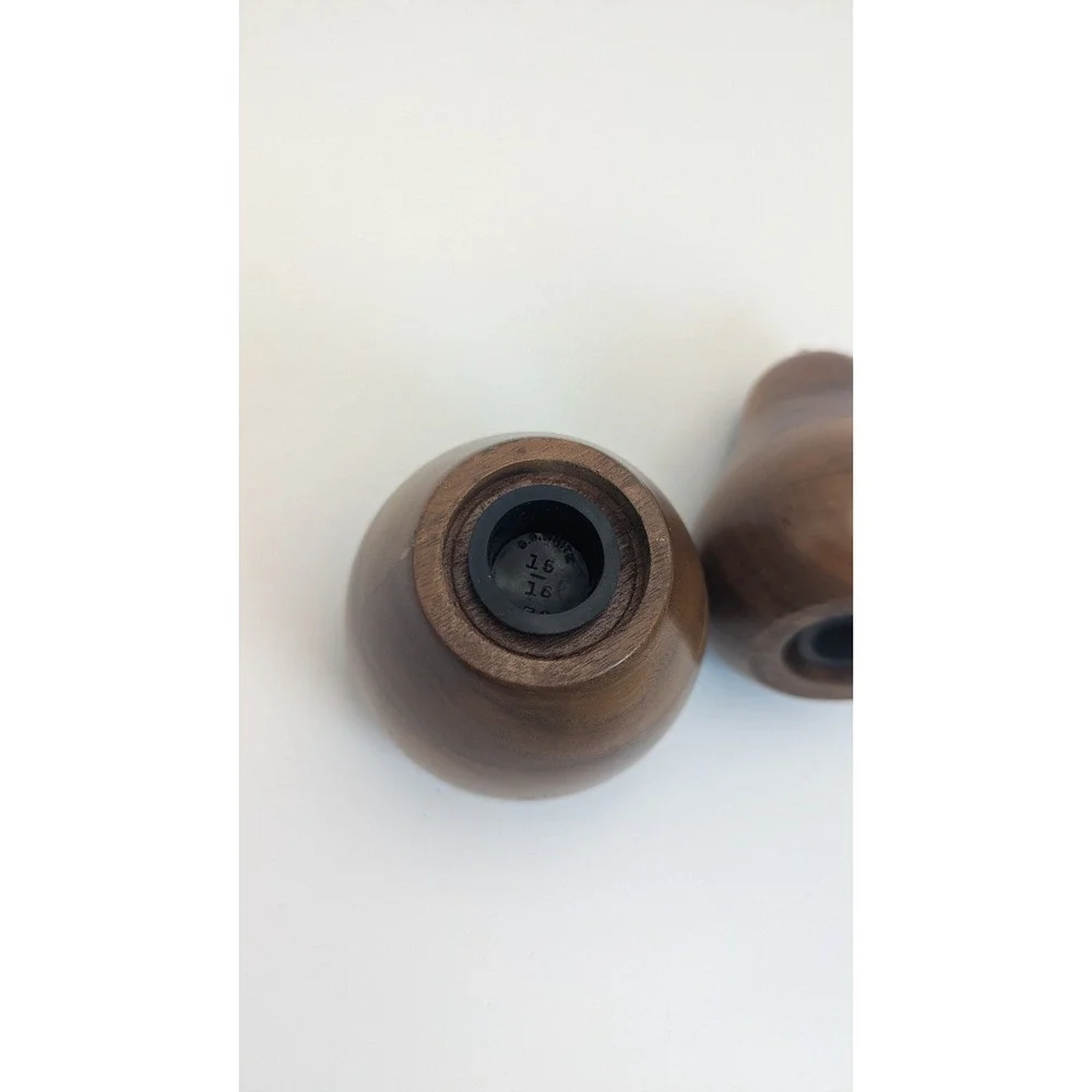 Vintage Wooden Apple Pear Salt‎ Pepper Shakers Set Mid Century Modern Teacher